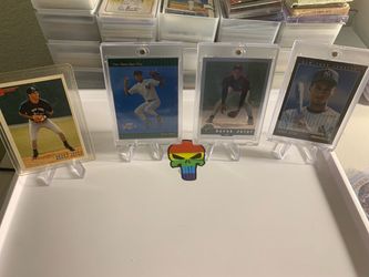 Derek Jeter Rookie Card Lot of 4