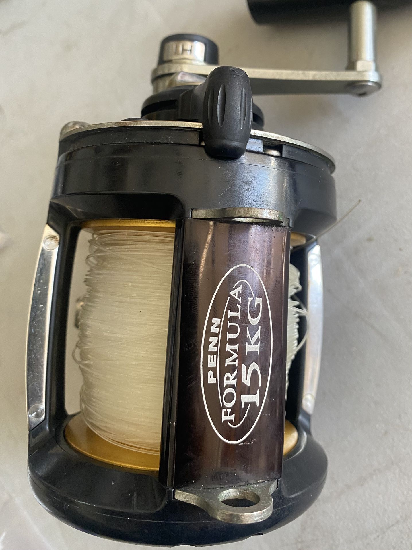 PEEN FISHING REEL