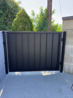 Portones/ gates