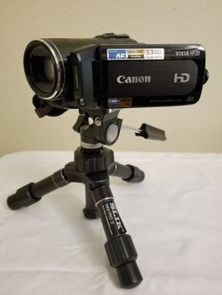 Canon Vixia HF20 Camera