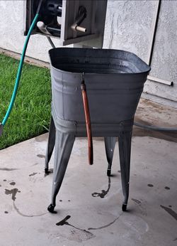 Antique wash tub metal