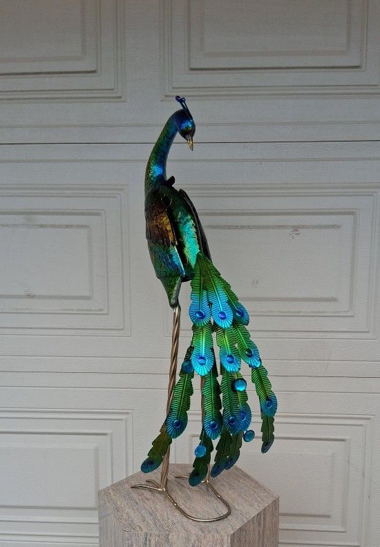 NEW Large Metal Outdoor Peacock (30 In Tall)