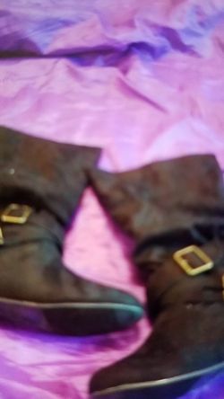 Boots size 7 women