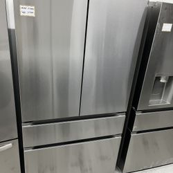 lg 30 cu. ft. SMART Standard Depth MAX French Door Refrigerator with Internal Water Dispenser