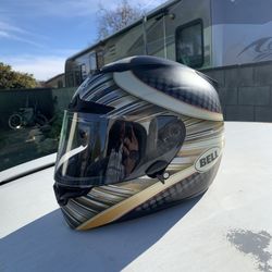 bell motorcycle helmet 