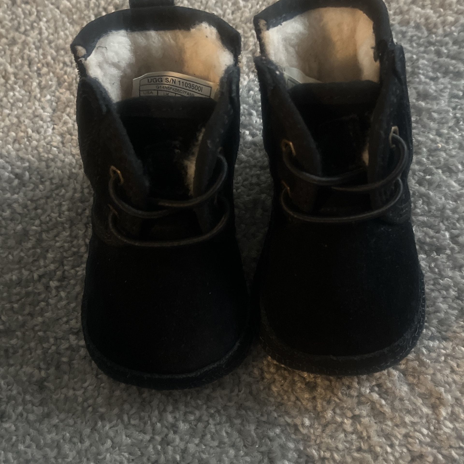Infant Femlae Uggs Brand New