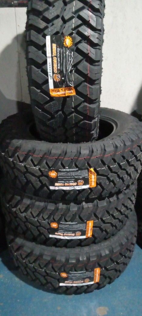 35/12.50/20 COSMO MUDKICKERS M/T