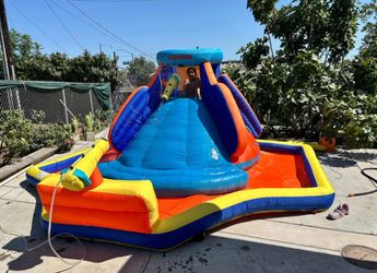 Sports power battle ridge water slide