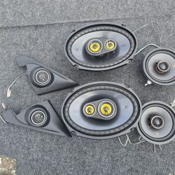 Car Speakers - Kickers 