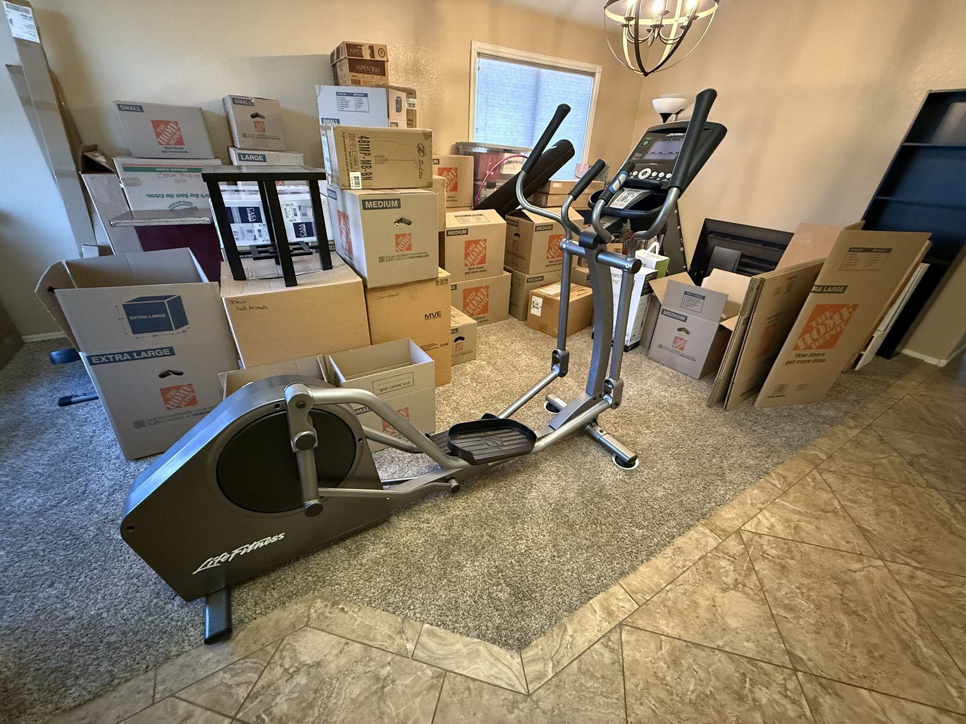 Elliptical - Life Fitness