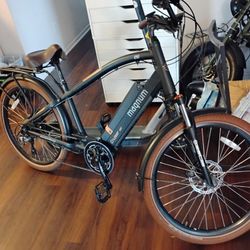 Magnum Cruiser E-Bike - Excellent Condition
