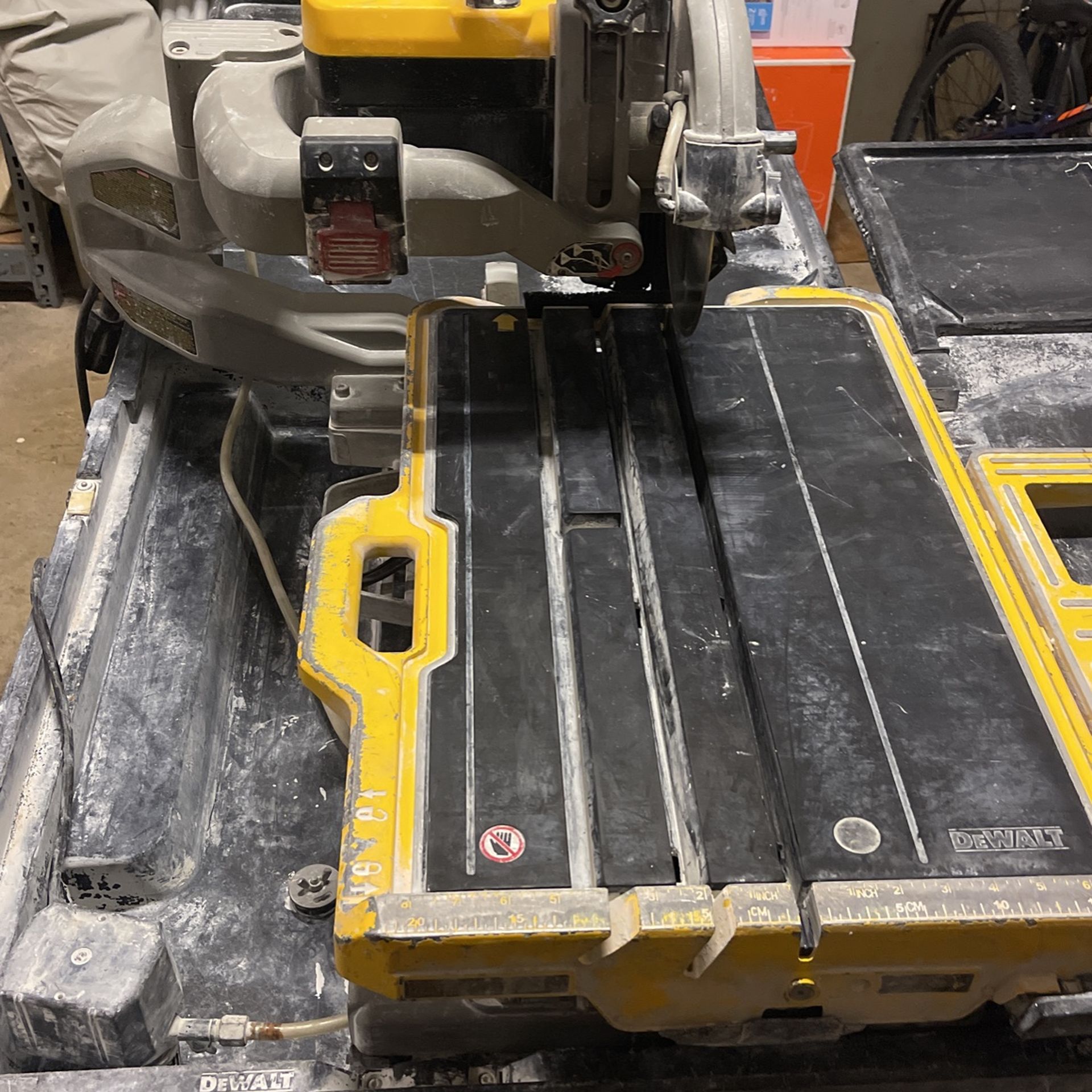 Dewalt D3600 Wet Tile Saw Cutter 36 Inch Cut