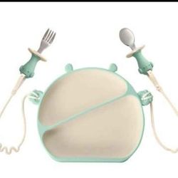 New In Box. Dish For Baby/ Toddler. Comes W/ Fork And Spoon. See Photos. Cash / Pickup Only