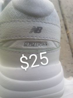 $25 9.5size New Balance 928v3