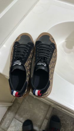 LV dressing shoe