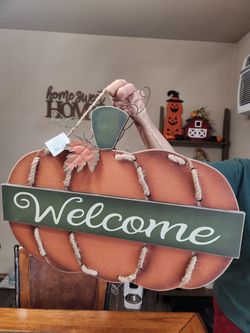 Welcome Pumpkin Door Decor