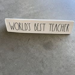 Rae Dunn Desk Plate “Worlds Best Teacher”    No Chips Or Cracks $5