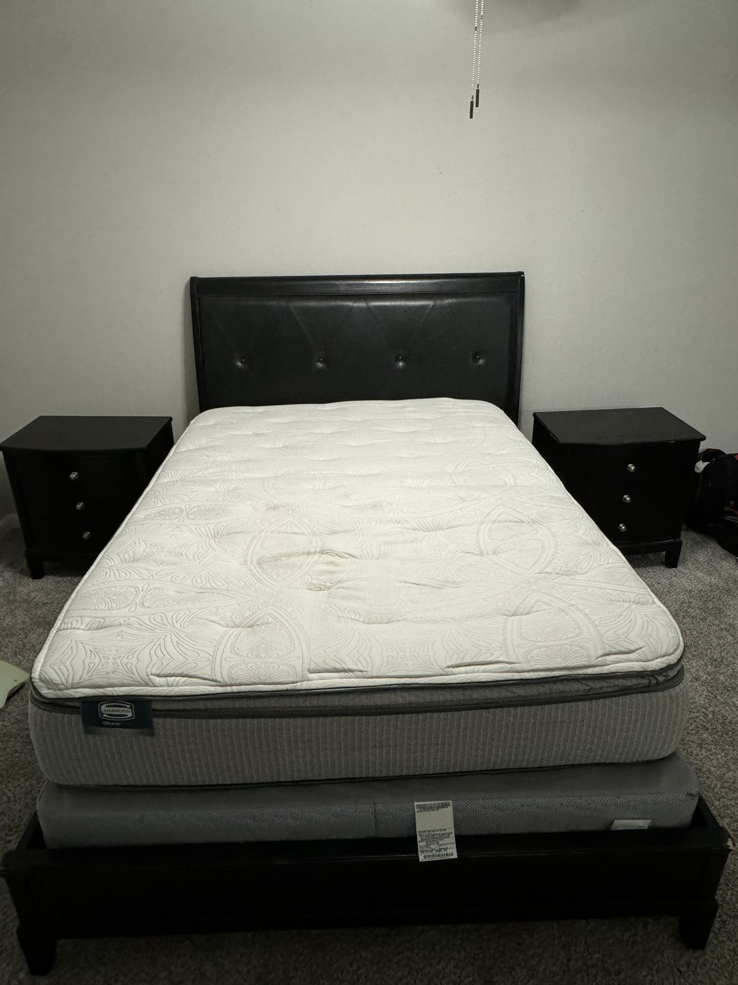 Queen size bedroom set
