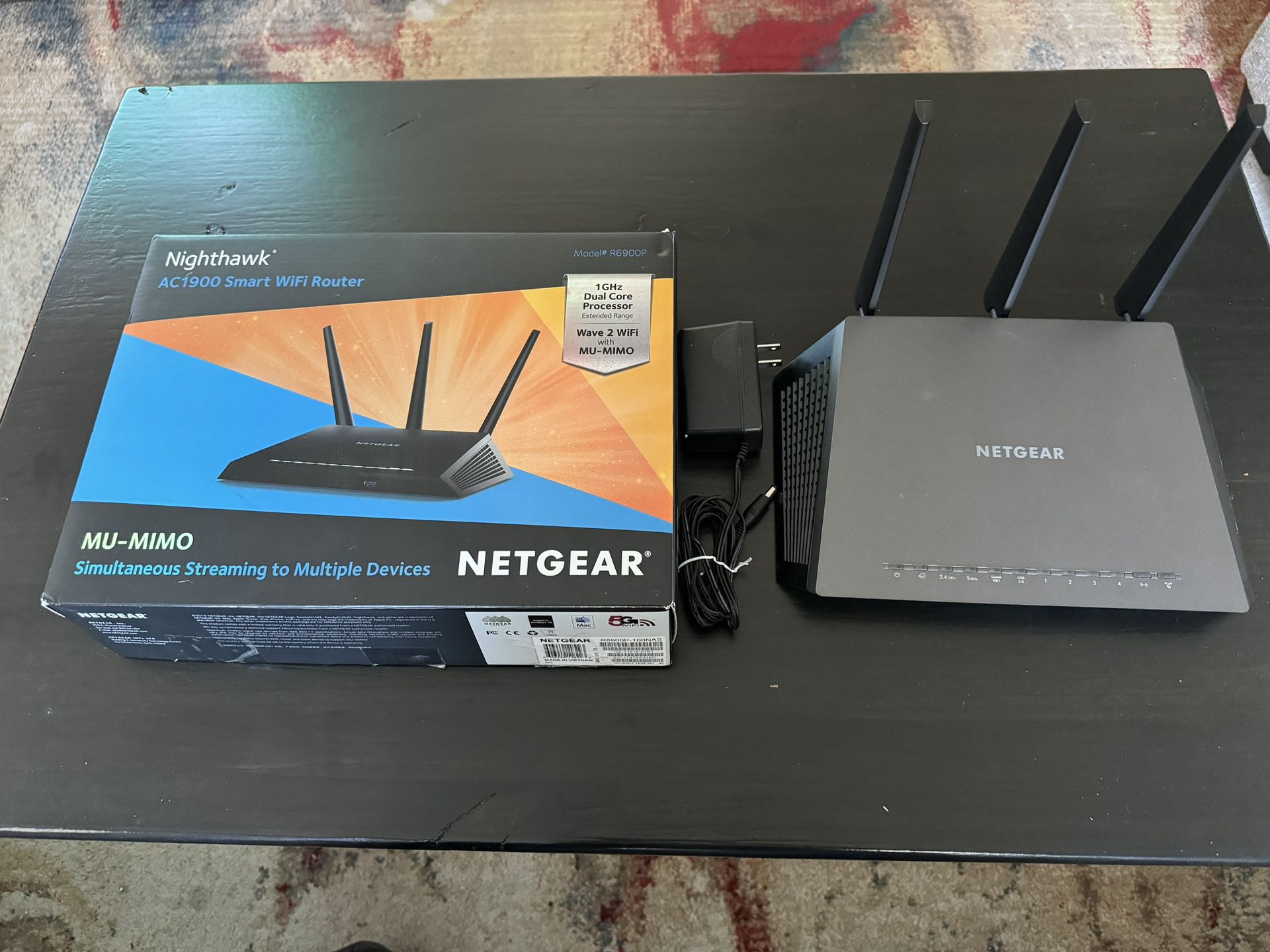 Netgear Nighthawk AC1900 Router. 