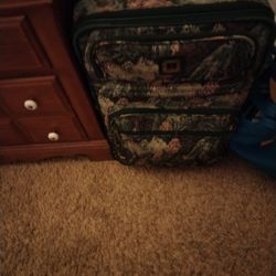 Suitcase With Wheels 