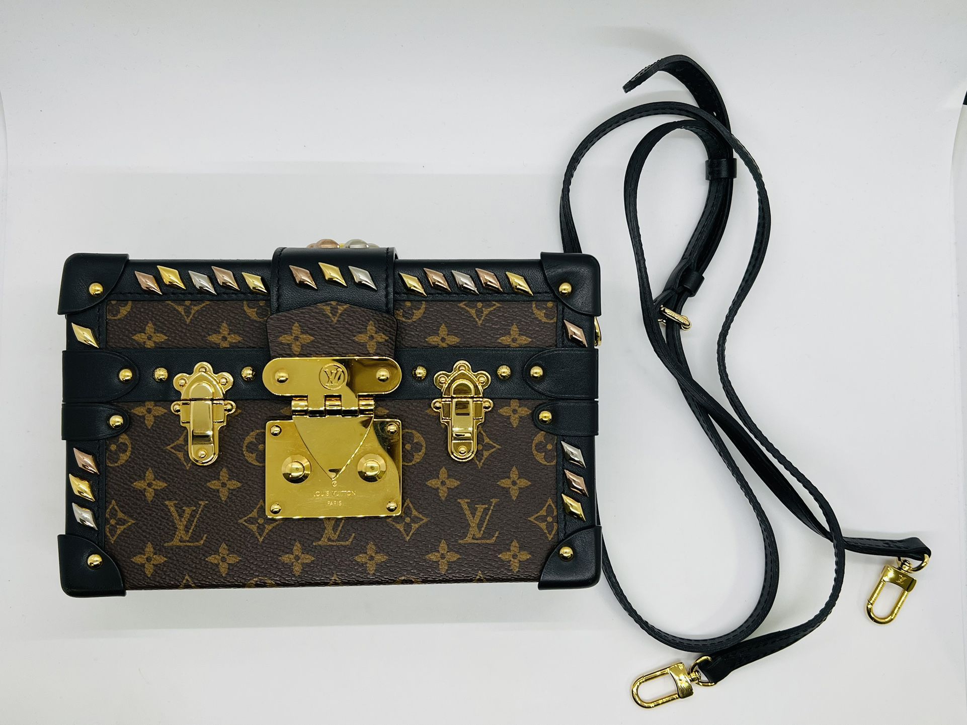 Authentic Louis Vuitton Preowned Monogram Studded Petite Malle With Dust  Bag for Sale in Mineola, NY - OfferUp