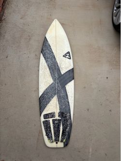 5’9 Shortboard
