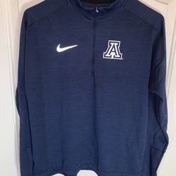 Women’s UofA 1/2 Zip Pullover!!