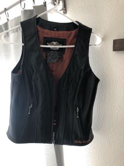 Harley Davidson women’s leather vest -XS