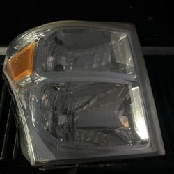 2011 2012 2013 2014 2015 2016 Ford F250 Headlight Right RH Passenger OEM