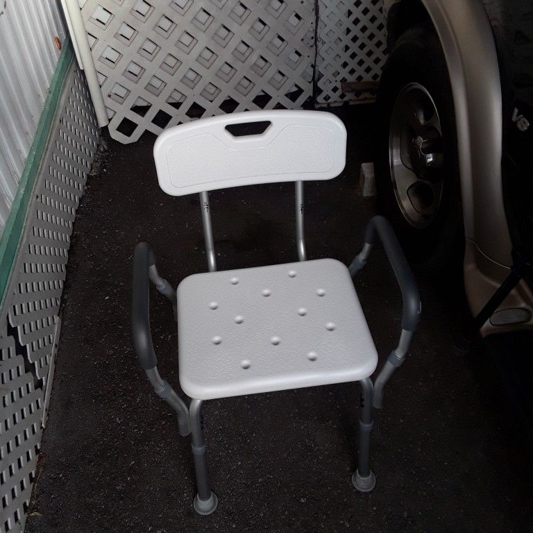 New Tub / Shower Chair 