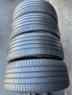 245 45 19 KUMHO I'm selling this set of tires with 80% life left on all 4