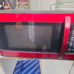 Prices Firm.. Very Cute Microwave Oven