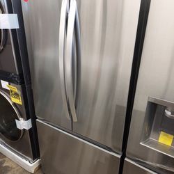 LG 21cu.ft 33" Counter-Depth French Door Refrigerator