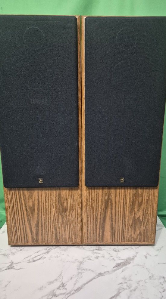 Pair of Yamaha NS-A220 3-way tower speakers