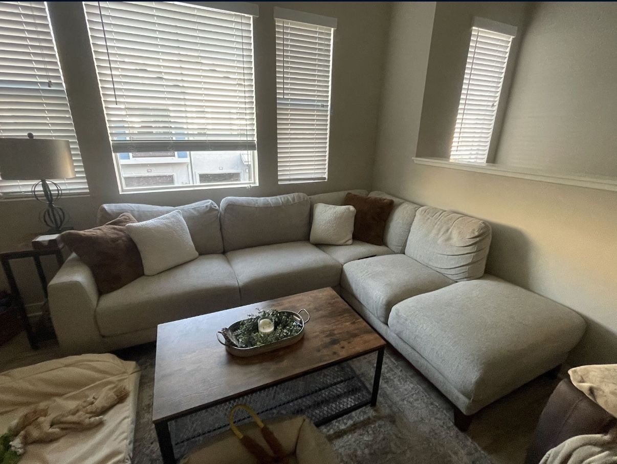 Large Couch With Chaise