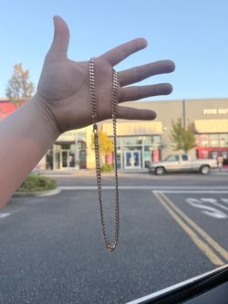 14 CUBAN STYLE GOLD CHAIN