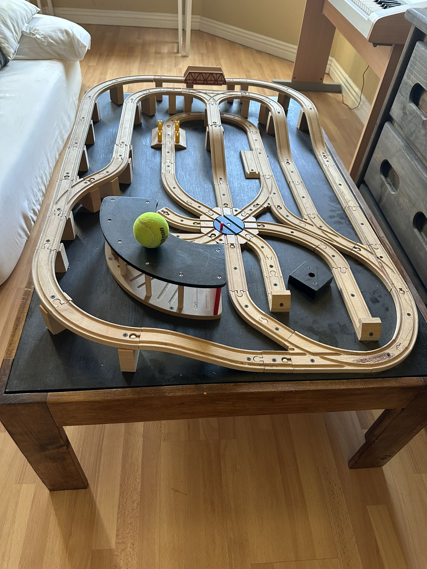 Heavy Duty Custom Thomas And friends Train Station