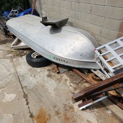 Boat 12ft Aluminum Needs Some Love ❤️ 