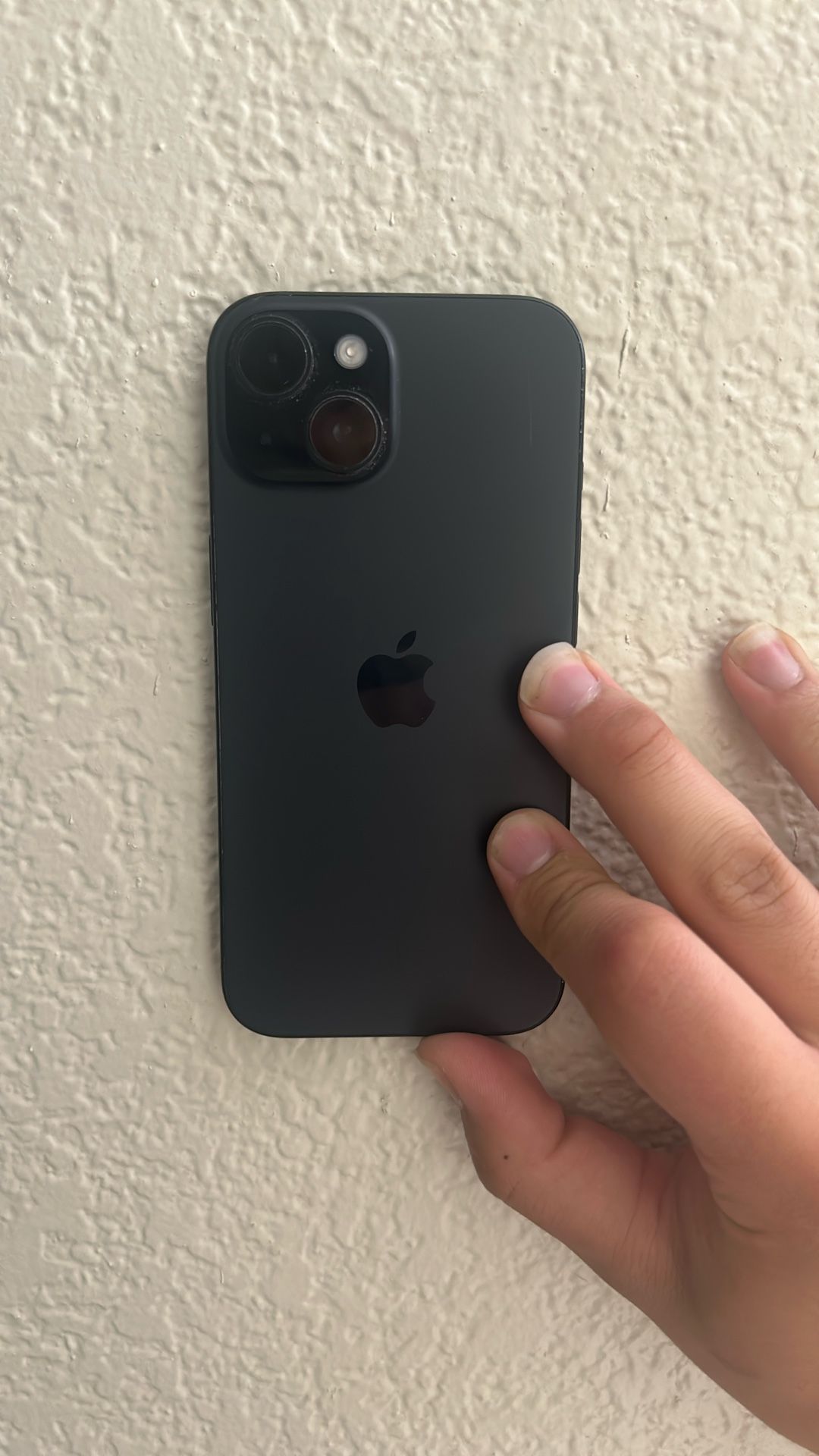 i phone 15 locked