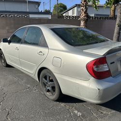 2004 Toyota Camry 