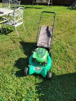 Lawnboy 20" Cut 190cc Self-propelled Lawn Mower (New Traction cable installed)