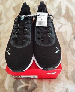 PUMA Women's running shoes.  New, Size 9