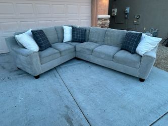 2- piece Raymour & Flanigan chenille sectional