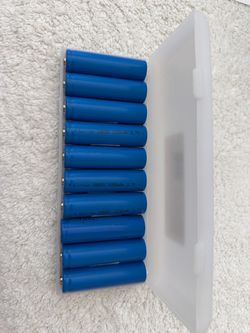 Brand new fully charged 18650 batteries x10 $24
