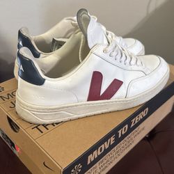 Veja Shoes
