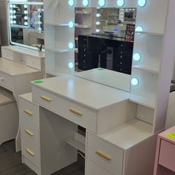 Vanity Table With Mirror Light Bulbs 