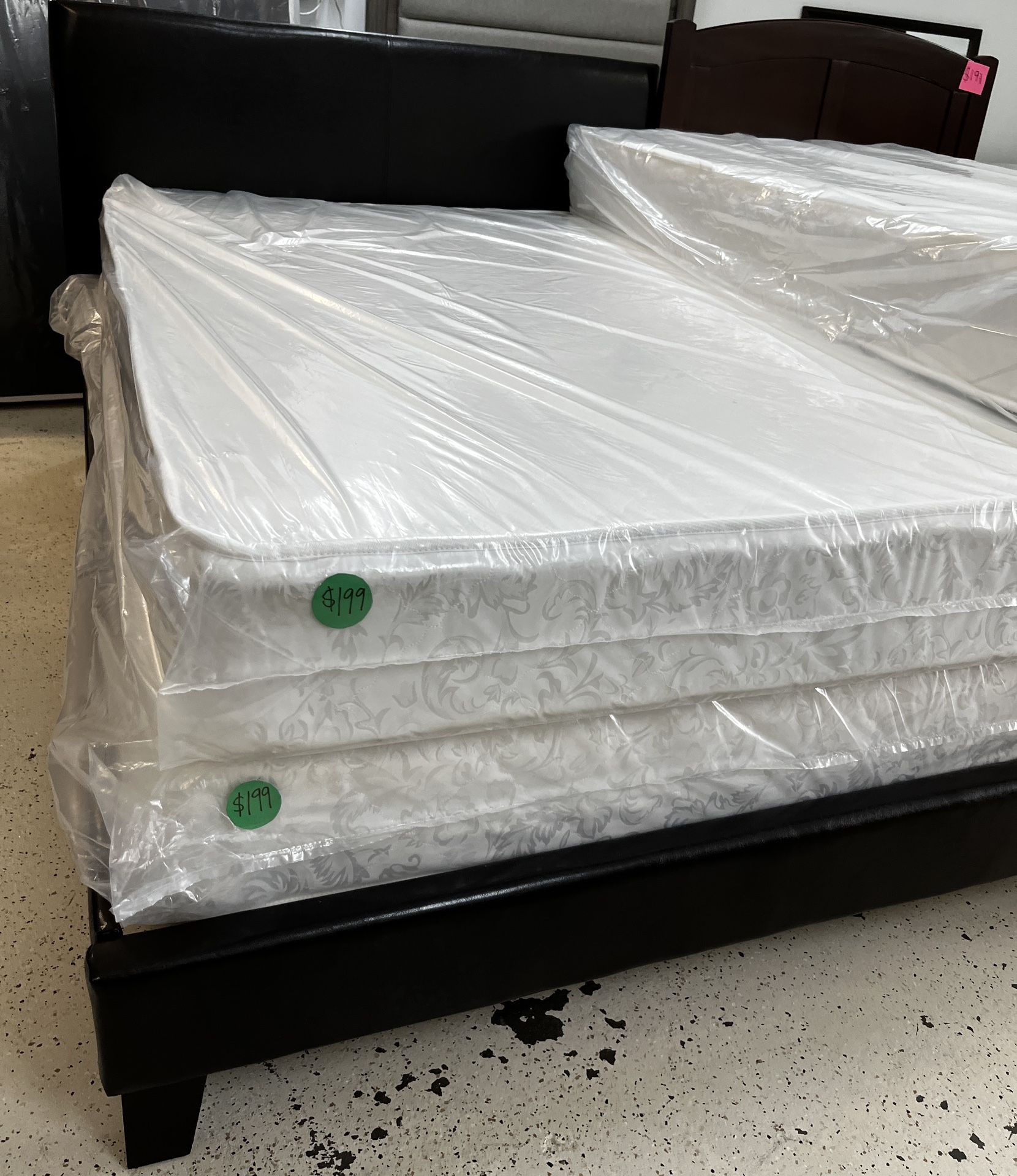 Full Bed And Mattress 