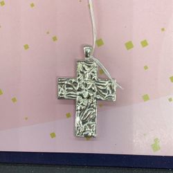 Silver Cross 11.5 Grams