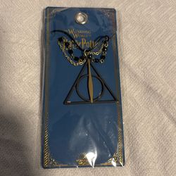 Universal studios Hollywood: Harry Potter necklace
