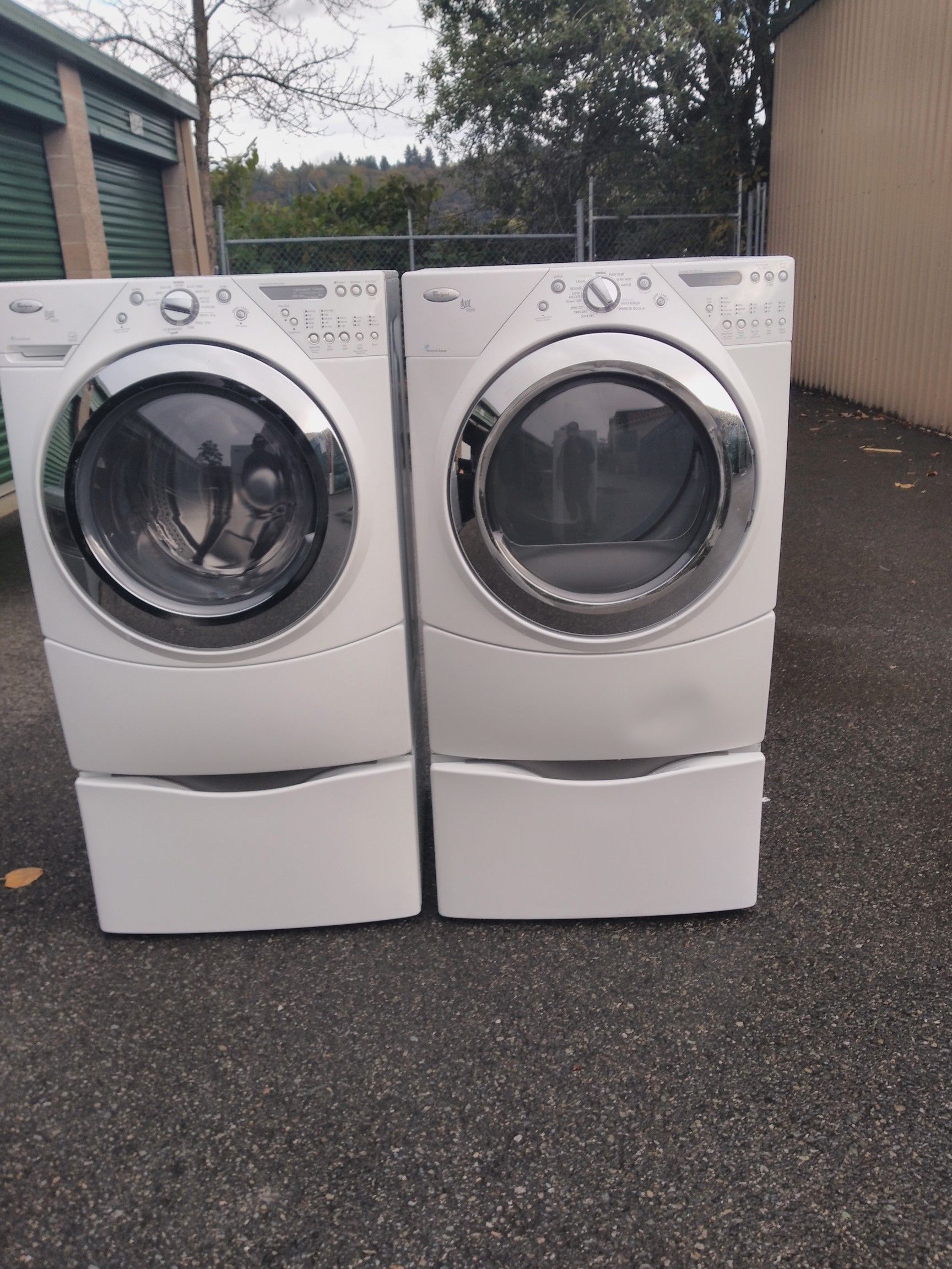 Washer and dryer whirlpool